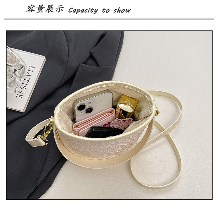 Bucket Bag Crossbody Bag DIY Craft Kit - Image 5