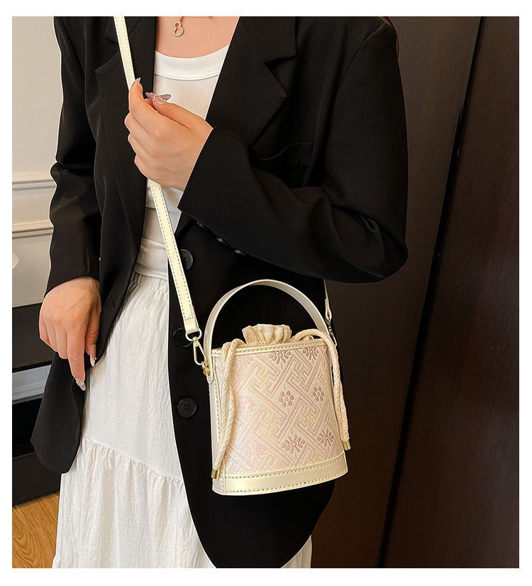 Bucket Bag Crossbody Bag DIY Craft Kit - Image 7